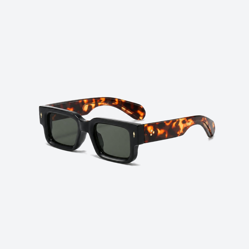 VYSER Sunglasses with tortoiseshell arms on a white background