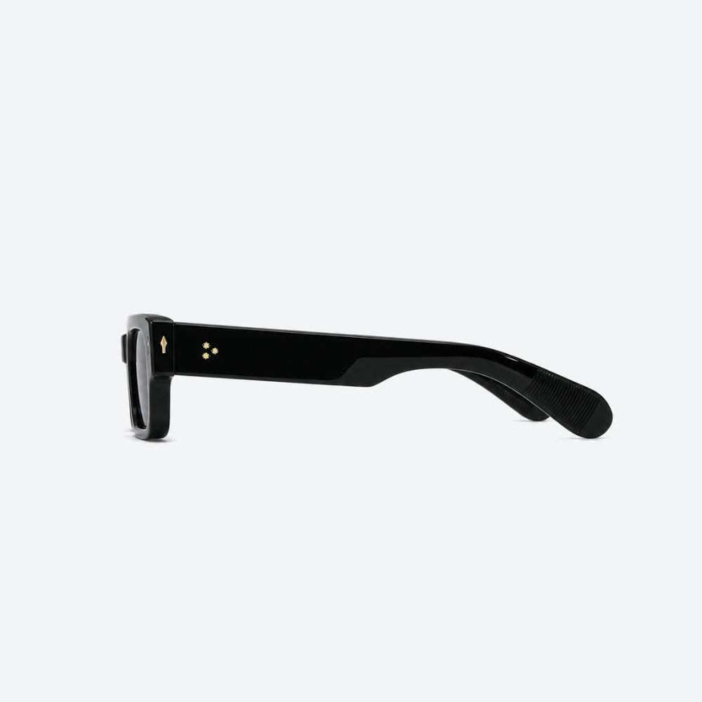 VYSER Black sunglasses with dark lenses on a white background