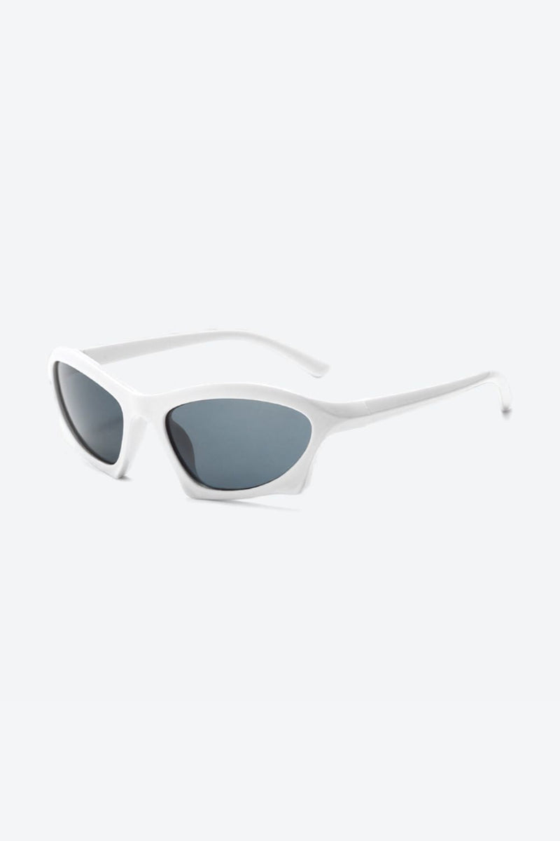 RELIC - WHITE / BLACK