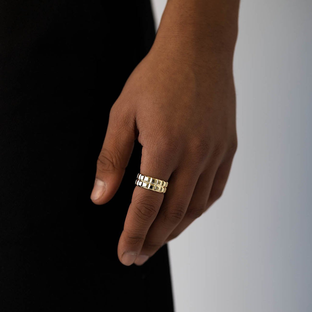Thirtytwo Ring