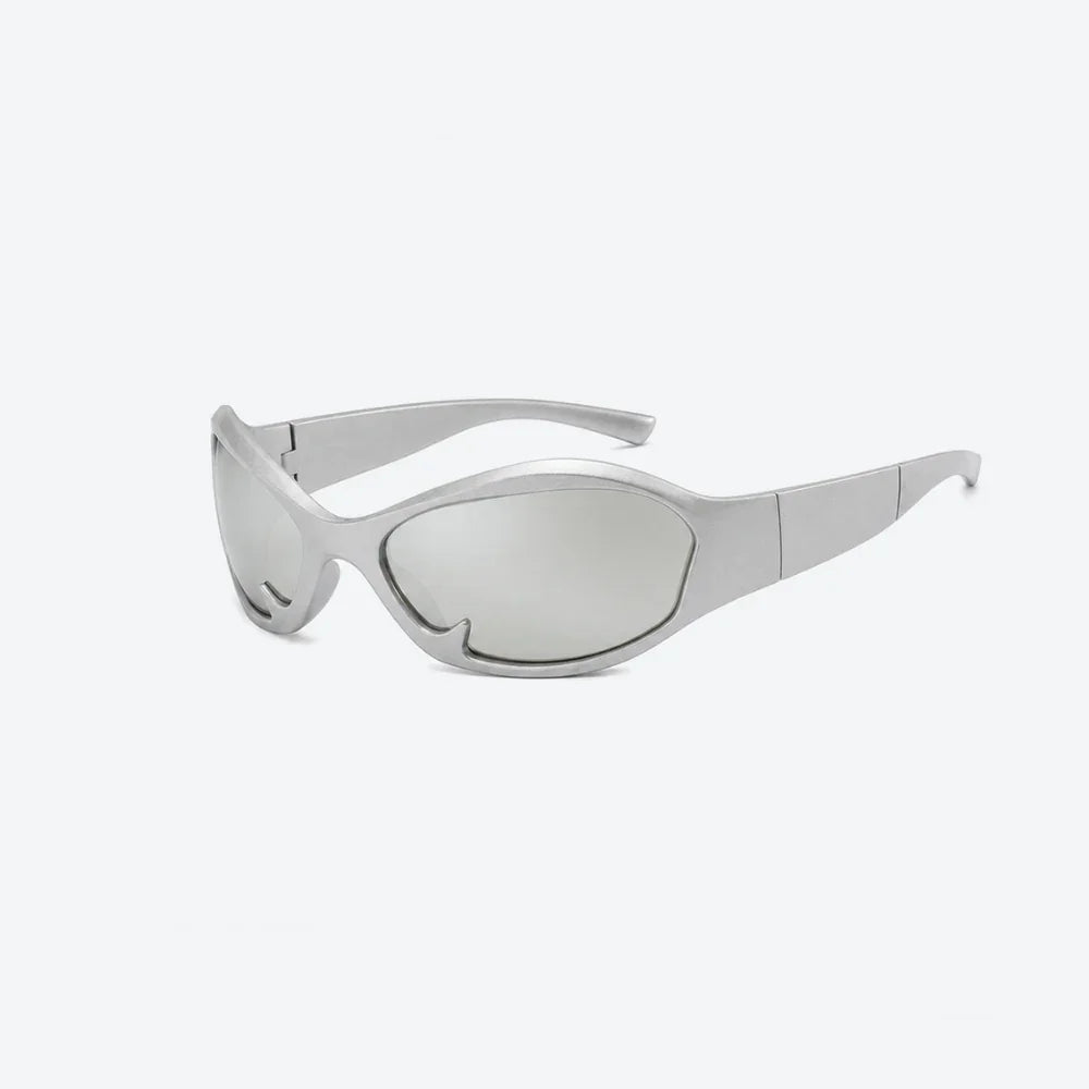 VYSER silver sport sunglasses with mirrored lenses and sleek wraparound frame for streetwear style