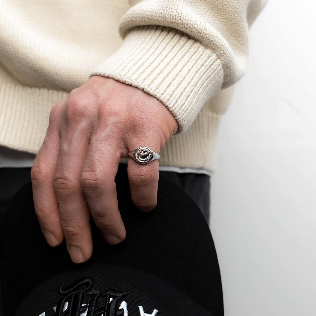 WARPED® Smiley Ring